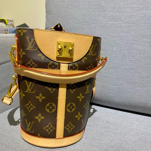 Louis Vuitton monogram duffle bag - Picture 9 of 12